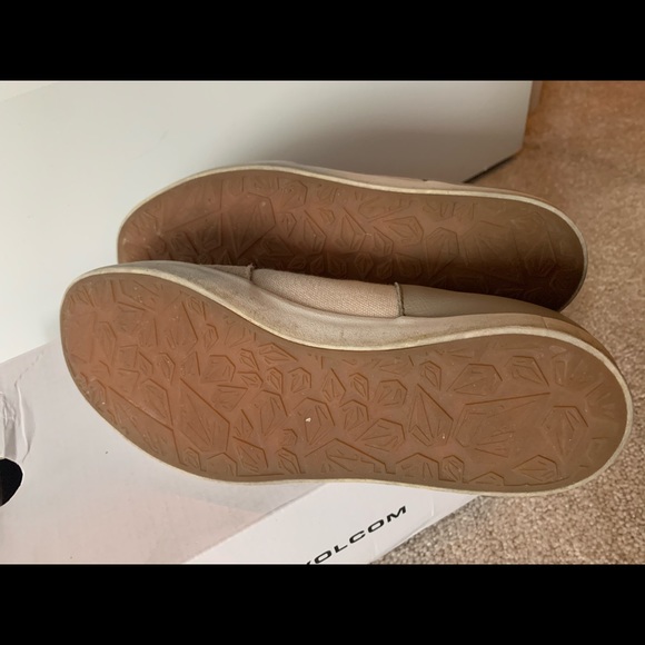 Volcom Sneakers - Picture 3 of 5